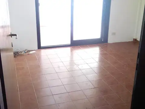 Depto Tipo Casa en Venta 40 años