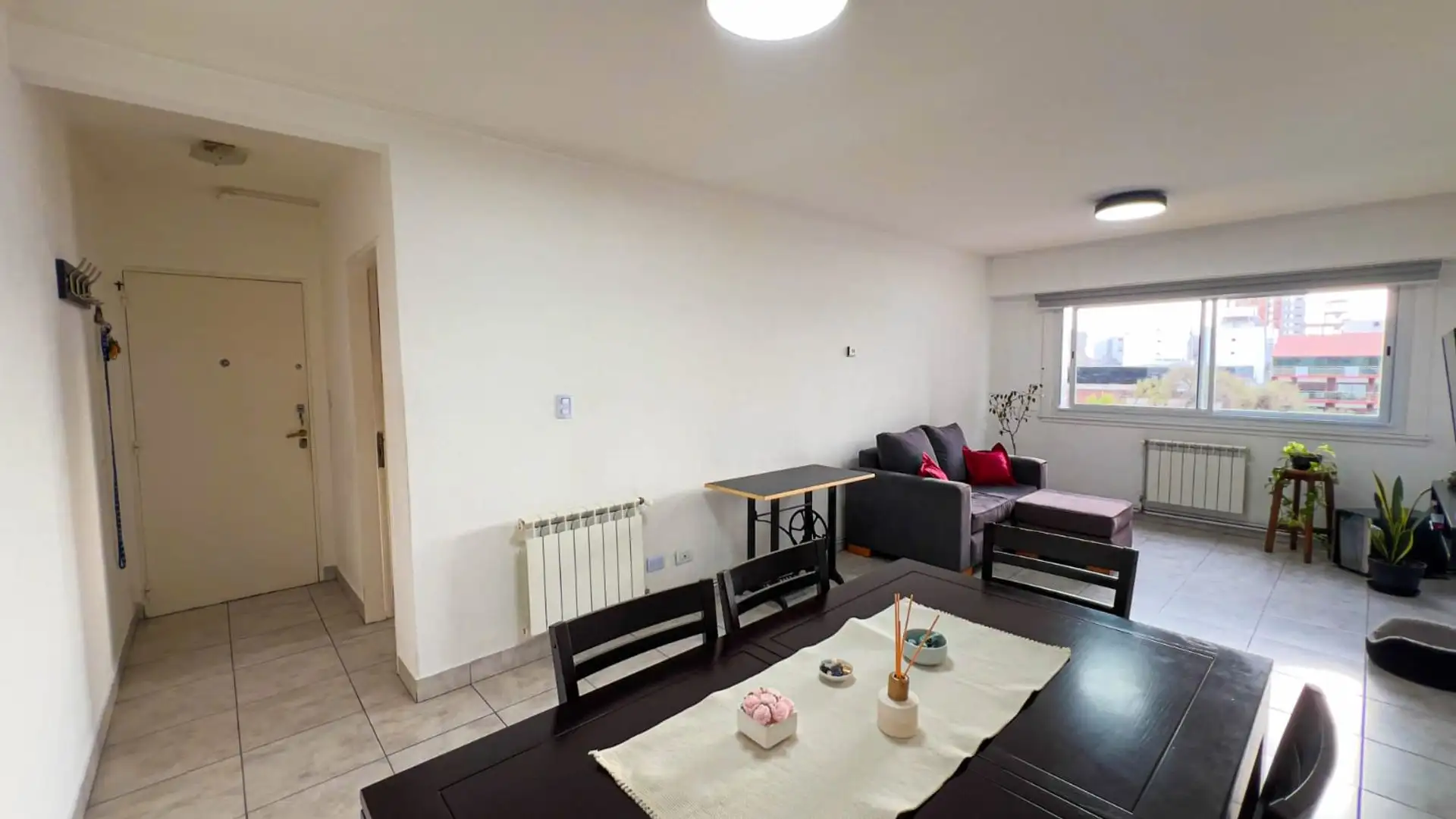 Departamento 4 ambientes con cochera, zona Chauvin