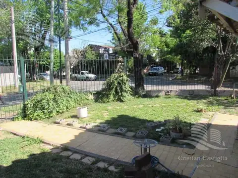 Casa en Venta en Villa Adelina, USD 140.000