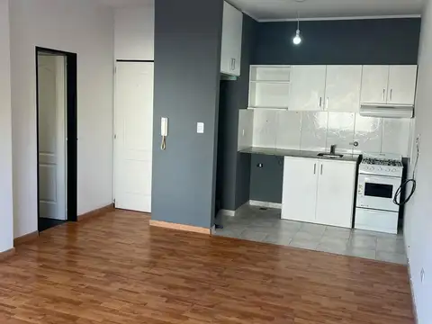 PARTICULAR VENDE - Excelente Monoambiente