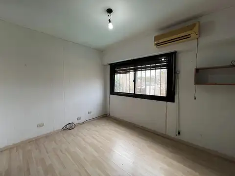 Duplex en venta en Castelar Norte.