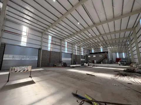 Depósito en alquiler - 1850m2 - Mixtura 3 - La Boca