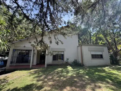 VENTA CASA QUINTA 4 AMBIENTES EN LOMA VERDE