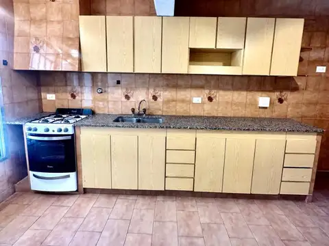 Depto Tipo Casa en Alquiler en Martinez, $ 1.500.000