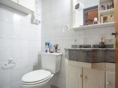 Depto Tipo Casa en Venta con 2 cocheras