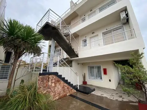 COMPLEJO DE DEPARTAMENTOS EN CALLE GARIBALDI 56