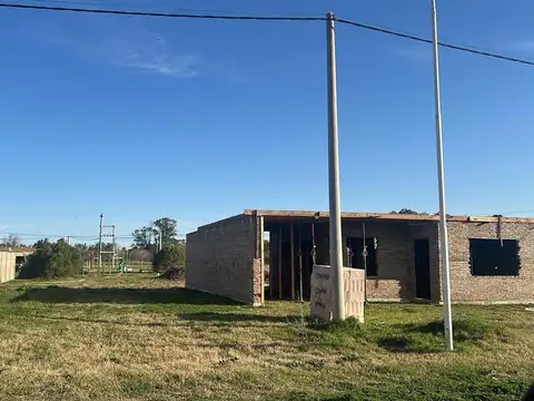 VENDO TERRENO EN CAMPO MADERO 1