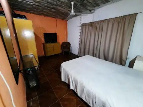 Casa 4 ambientes con 1 baño