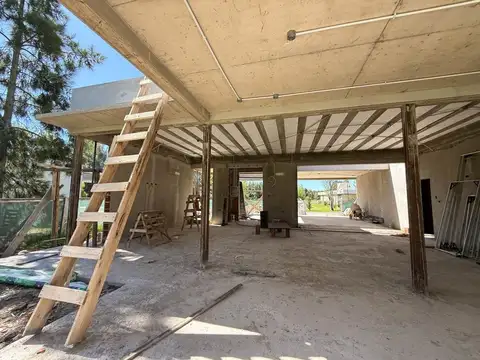 Casa en Venta en Lisandro Olmos Etcheverry, USD 350.000