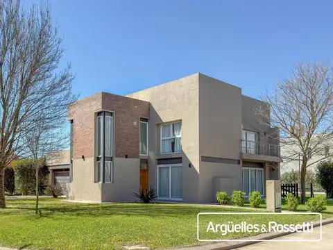 Casa en Venta en Funes, Rosario