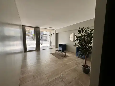 Departamento en Alquiler en Martin, $ 400.000