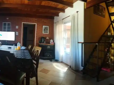 Venta - Casa de Pasillo unico 3 dormitorios y Patio