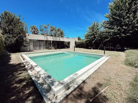 Casa 3 Dormitorios  en ALQUILER, Barrio Cerrado, Miraflores, Funes