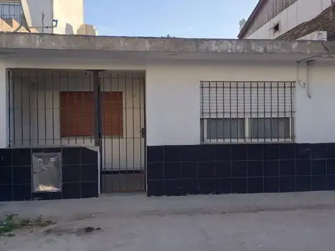 ALQUILER CASA 4 AMBIENTES VILLA SARMIENTO!!