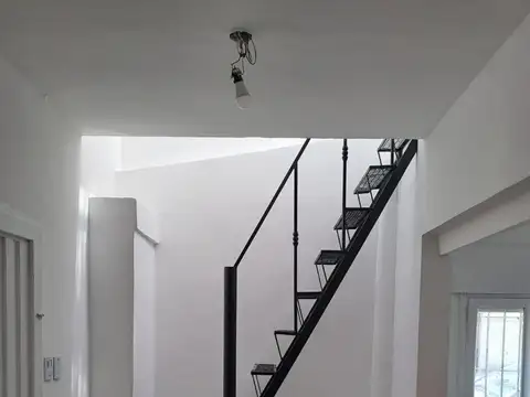 Depto Tipo Casa en Alquiler de 2 ambientes