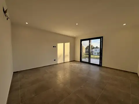 Casa en Venta 7 Ambientes en Barrio El Tilbury - Pilará