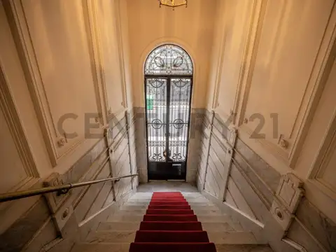 Residencia de Estilo Francés | 5 Plantas con Ascensor | Ideal Firmas de Alta Gama