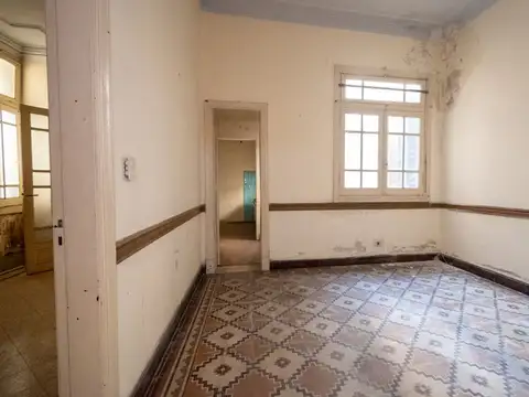 Planta baja de 4 dormitorios en el centro
