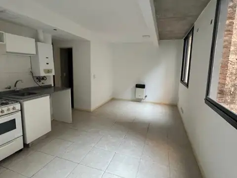 ALQUILER UN DORMITORIO ESCALERA