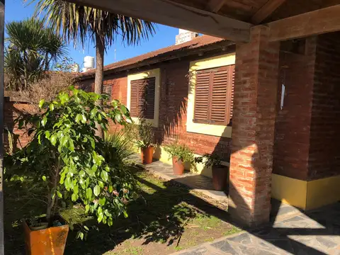 Santa Rosa de Lima 1100