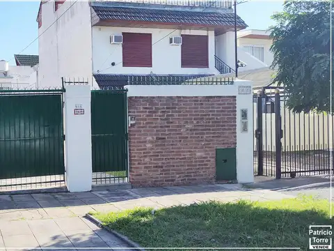 Casa en  VENTA LOTE PROPIO