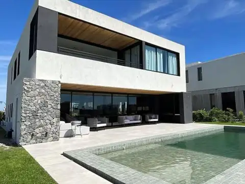 Casa en Venta en Puertos - Barrio Costas, USD 779.000