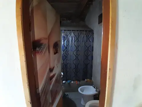 IDEAL INVERSORAL FRENTE A LA DERECHA:2 DORM, COCINA COMEDOR, 1BAÑO - FICHA 4385