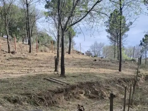 Lote 750 m² – Villa Ciudad de América frente ruta