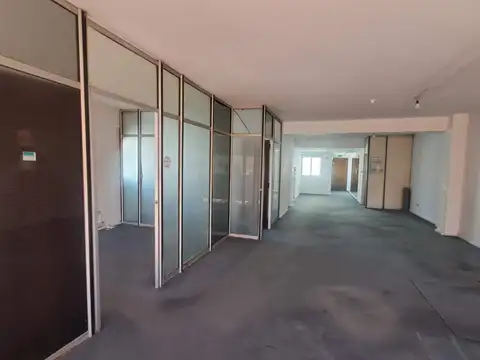 Oficina en Paraguay al 1300