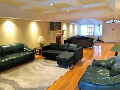 Casa en Alquiler de 4 dormitorios