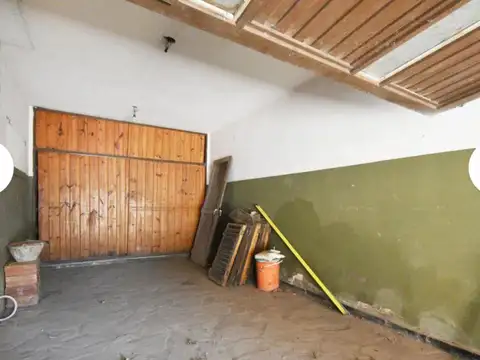 Casa en venta en El Talar, 5 amb con cochera y jardin