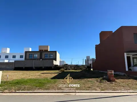 Lote en venta- Rincones de Manantiales