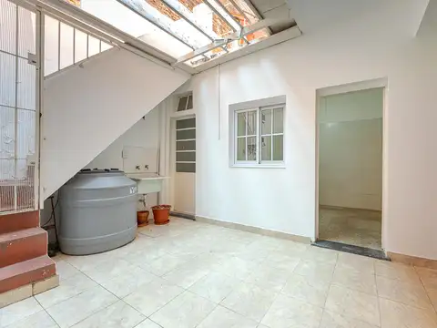 VENTA CASA DE PASILLO  CENTRO ROSARIO APTA CREDITO HIPOTECARIO