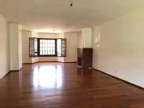 Casa en Alquiler de 4 dormitorios
