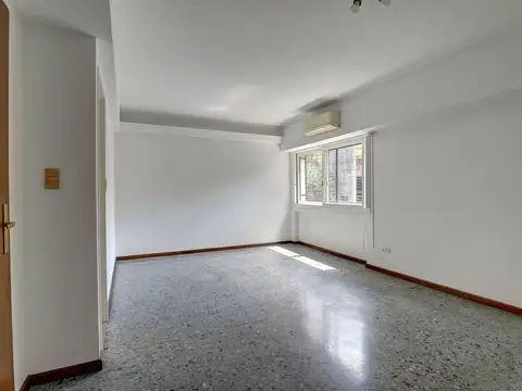 VENTA DEPTO 2 AMBIENTES FLORES BAJAS EXPENSAS
