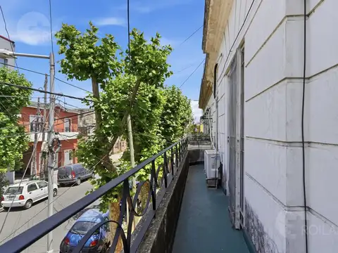Depto Tipo Casa 4 ambientes con 2 baños