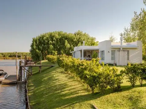 VENTA CASA 4 AMBIENTES COUNTRY NAUTICO ISLA DEL ESTE