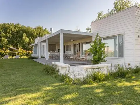 VENTA CASA 4 AMBIENTES COUNTRY NAUTICO ISLA DEL ESTE