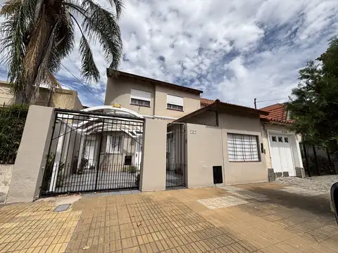 CASA EN VENTA EN BERNAL - APTO CRÉDITO!