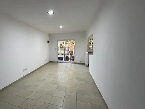 Jose Maria Paz 300, Piso 1°