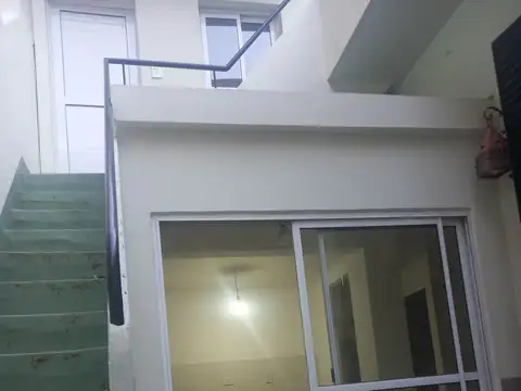 Avenida Caseros 3000, Piso PB
