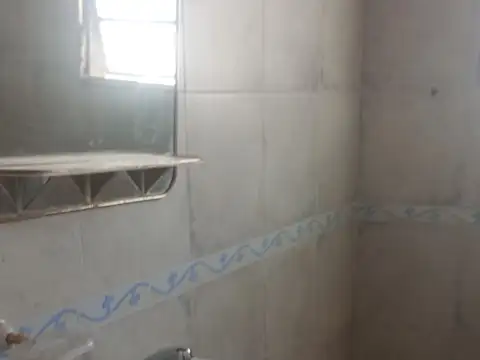 Casa en Alquiler en Haedo, $ 650.000