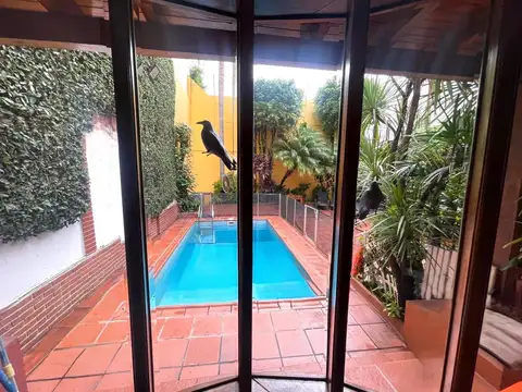 Casa 7 ambientes con 4 baños