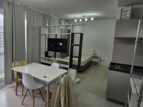 Bartolome Mitre  al 1400 esquina Uruguay
