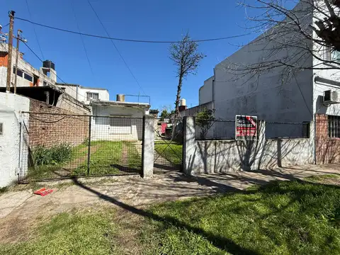 CASA DE 2 AMBIENTES A REFACCIONAR EN VENTA - HAEDO NORTE 