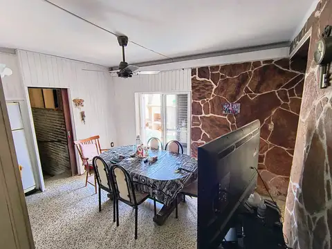 Casa en venta de 4 dormitorios patio y pileta en Guadalupe Este