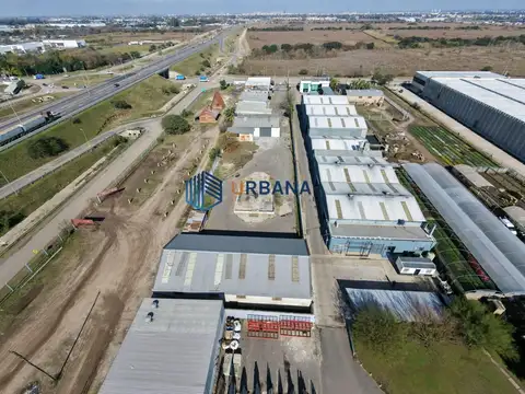 Local en Alquiler en Los Boulevares, $ 9.000.000
