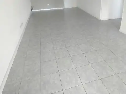 Depto Tipo Casa en Alquiler de 3 ambientes