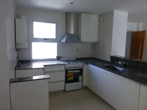 Departamento en Alquiler en Olivos Maipu/Uzal, $ 1.300.000