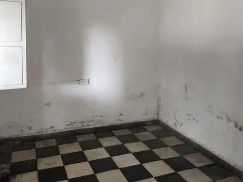 VENDO CASA ZONA SUR 4 HAB MAS LOCAL COMERCIAL